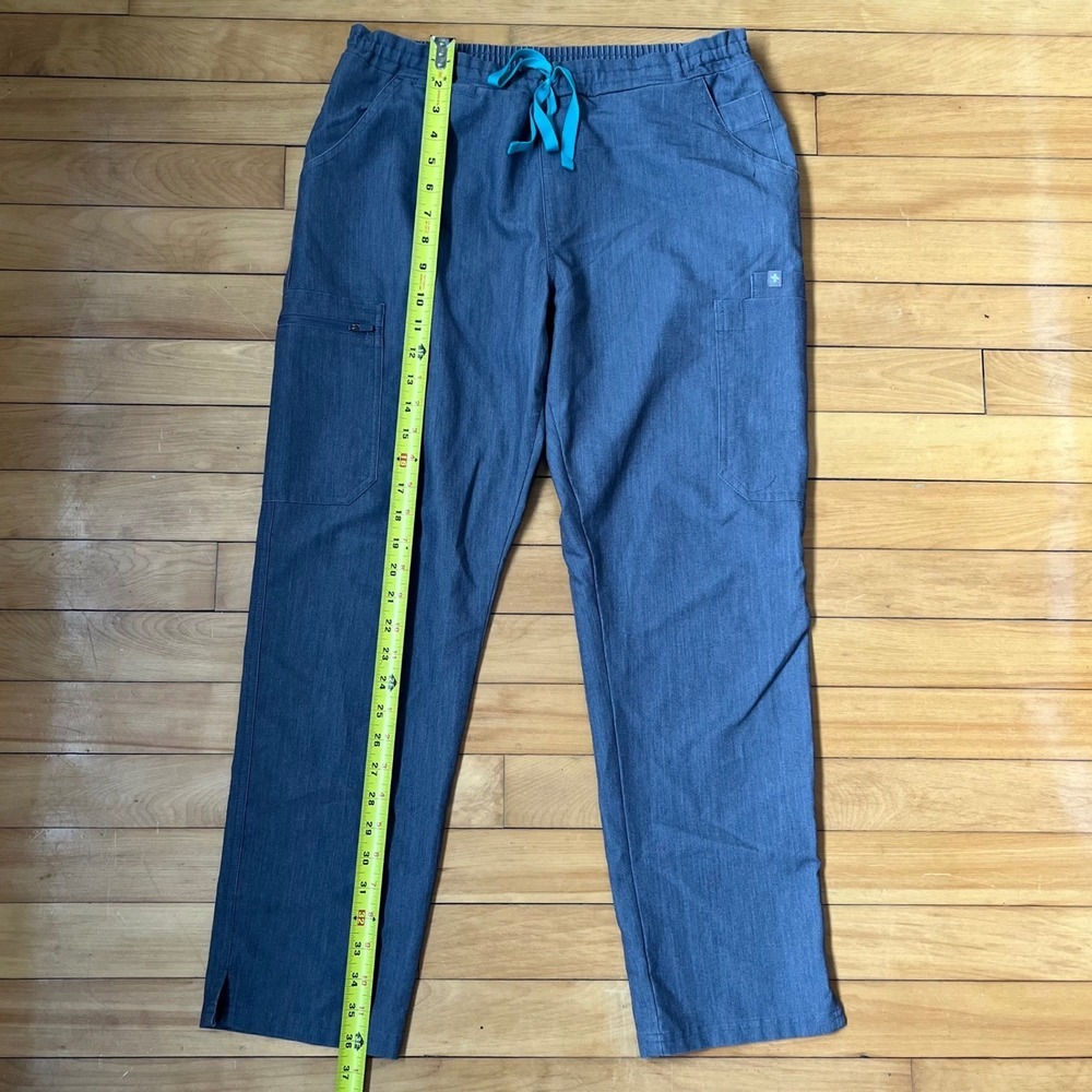 FIGS Technical Collection Graphite Grey Scrub Pants Petite Medium Drawstring - Picture 6 of 7
